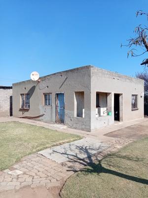 House For Sale in Grasmere, Johannesburg